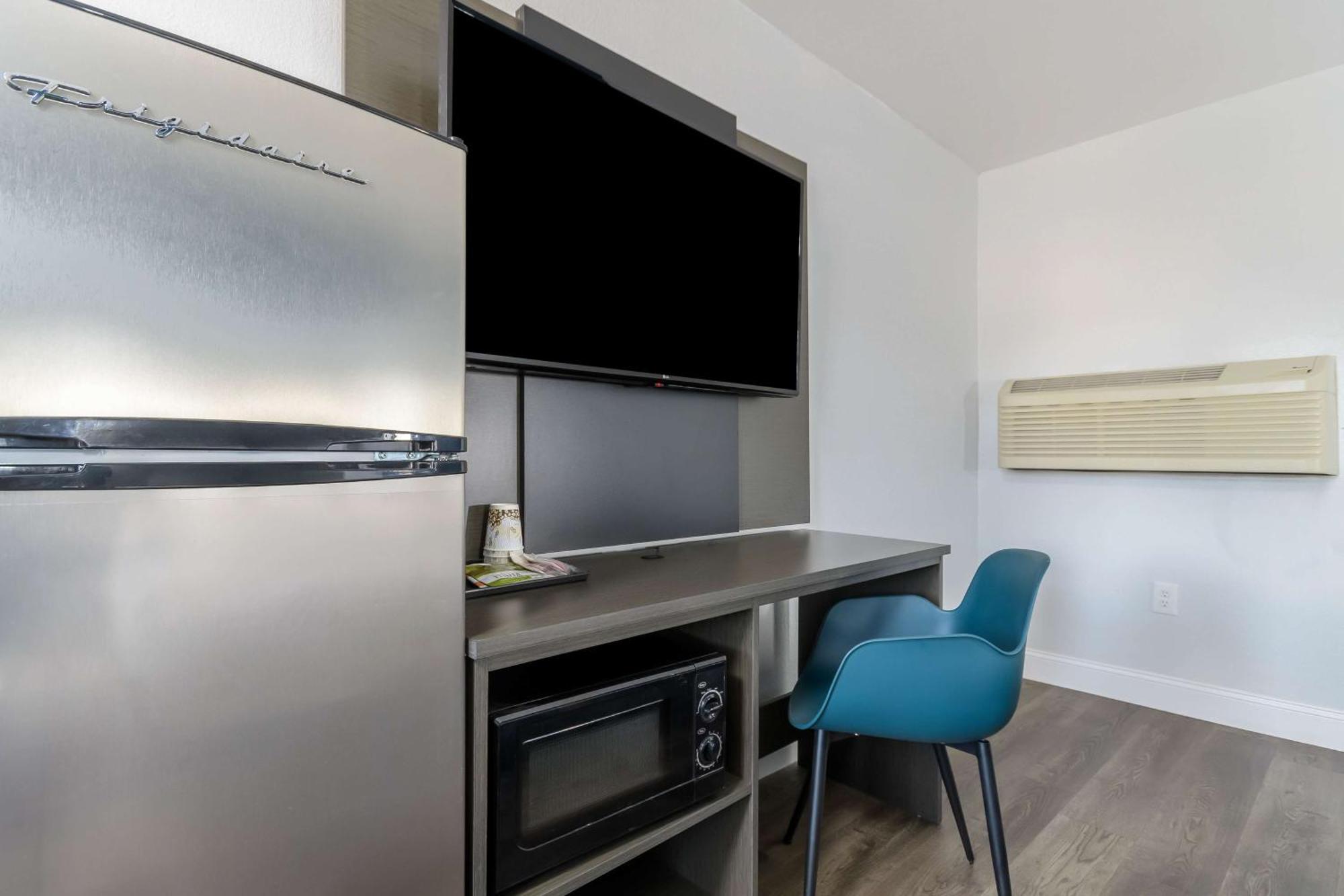 Studio 6 Suites Madera, Ca Yosemite Exteriör bild